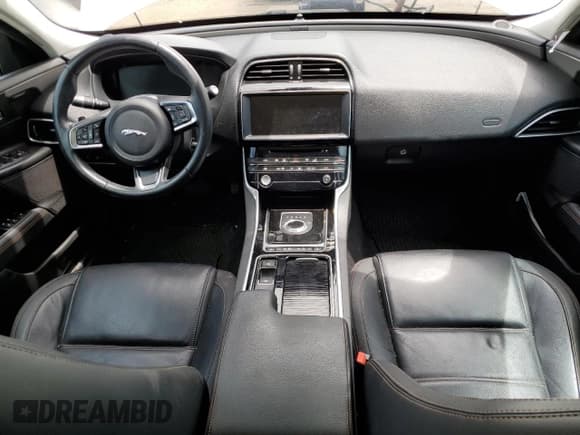 ✅ 2018 Jaguar XE • VIN: SAJAK4FN4JCP22324 • Лот: 60671125. Опубликован ранее на Copart с пробегом 47 010 миль. Бесплатный доступ к архиву аукционных продаж из США и подробный отчёт об истории автомобиля на DreamBid. Изображение 8.