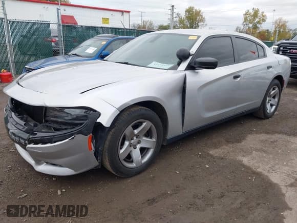 ✅ 2016 Dodge Charger Police • VIN: 2C3CDXATXGH266820 • Lot: 43494443. Listed on IAAI with 226,023 mi. Free auction sales archive from the USA and detailed vehicle history report at DreamBid. Image 2.