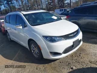 ✅ 2018 Chrysler Pacifica Limited • VIN: 2C4RC1GG2JR320483 • Lot: 43927351. Listed on IAAI with 124,823 mi. Free auction sales archive from the USA and detailed vehicle history report at DreamBid. Image 1.