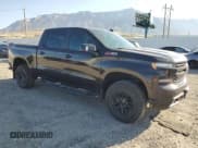 ✅ 2019 Chevrolet Silverado 1500 LT Trail Boss • VIN: 1GCPYFED3KZ347813 • Lot: 70023544. Wystawiony na Copart z przebiegiem 83 842 mil. Bezpłatny archiwum sprzedaży aukcyjnych z USA i szczegółowy raport historii pojazdu na DreamBid. Zdjęcie 4.