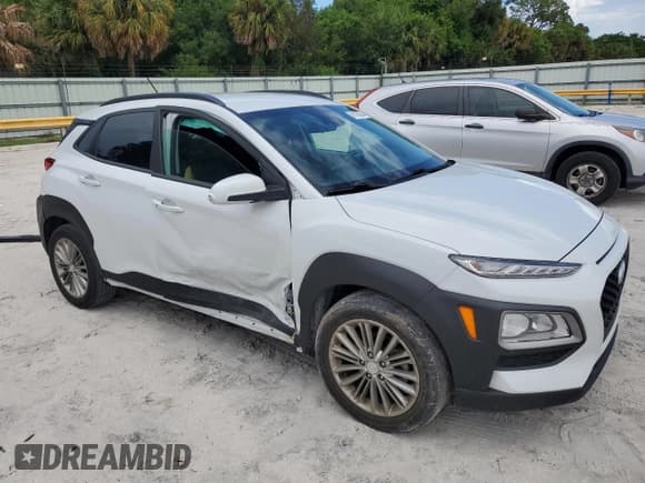 ✅ 2020 Hyundai Kona SEL • VIN: KM8K22AA0LU523534 • Лот: 69180084. Опубликован ранее на Copart с пробегом 35 184 миль. Бесплатный доступ к архиву аукционных продаж из США и подробный отчёт об истории автомобиля на DreamBid. Изображение 4.