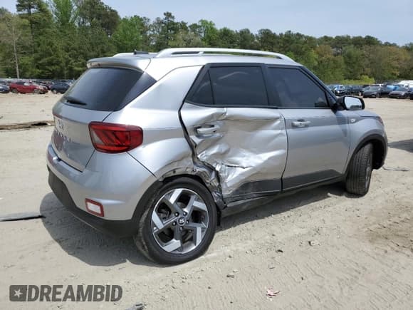 ✅ 2024 Hyundai Venue SEL • VIN: KMHRC8A3XRU313502 • Lot: 54353115. Listed on Copart with 14,053 mi. Free auction sales archive from the USA and detailed vehicle history report at DreamBid. Image 3.