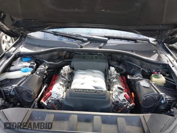 ✅ 2007 Audi Q7 Premium • VIN: WA1EV74L77D076445 • Lot: 41525359. Wystawiony na IAAI z przebiegiem 175 563 mil. Bezpłatny archiwum sprzedaży aukcyjnych z USA i szczegółowy raport historii pojazdu na DreamBid. Zdjęcie 10.