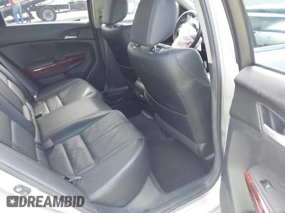 ✅ 2012 Honda Crosstour EX-L • VIN: 5J6TF1H54CL006415 • Лот: 43370323. Опубликован ранее на IAAI с пробегом 273 117 миль. Бесплатный доступ к архиву аукционных продаж из США и подробный отчёт об истории автомобиля на DreamBid. Изображение 8.