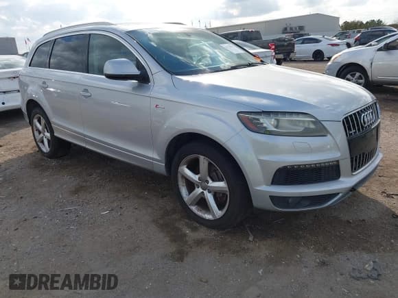 ✅ 2014 Audi Q7 S line Prestige • VIN: WA1DGAFE2ED007435 • Lot: 43739832. Wystawiony na IAAI z przebiegiem 145 787 mil. Bezpłatny archiwum sprzedaży aukcyjnych z USA i szczegółowy raport historii pojazdu na DreamBid. Zdjęcie 1.