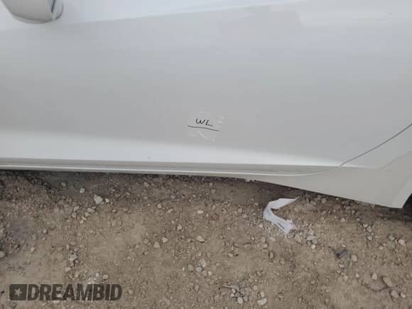 2014 Chevrolet Corvette Z51 3LT z VIN 1G1YM2D73E5105712, wystawiony jako Copart lot #79658014 z przebiegiem 19 347 mil mil oraz Szkoda całkowita • Salvage title. Historia ofert i sprzedaży dostępna na DreamBid. Obrazek 12.