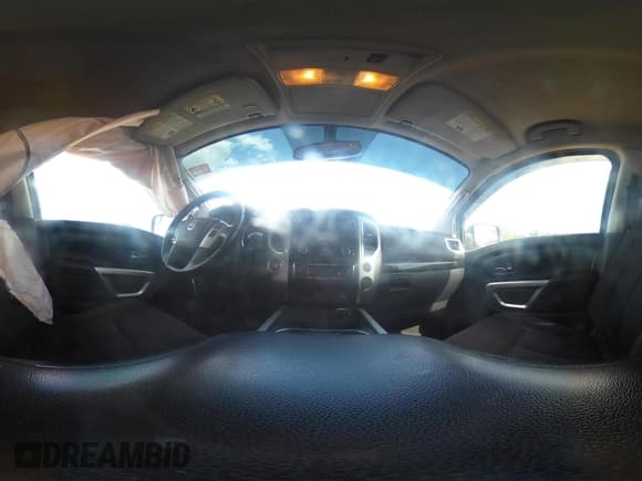 ✅ 2017 Nissan Titan SV • VIN: 1N6AA1E68HN514064 • Лот: 42128619. Опубликован ранее на IAAI с пробегом 140 529 миль. Бесплатный доступ к архиву аукционных продаж из США и подробный отчёт об истории автомобиля на DreamBid. Изображение 18.