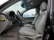 ✅ 2008 Hyundai Santa Fe GL • VIN: 5NMSG13E08H150221 • Lot: 70090505. Listed on Copart with 274,187 mi. Free auction sales archive from the USA and detailed vehicle history report at DreamBid. Image 7.