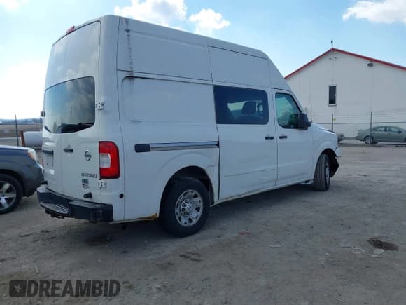 ✅ 2012 Nissan NV SV • VIN: 1N6AF0LY3CN102465 • Лот: 41660251. Опубликован ранее на IAAI с пробегом 155 099 миль. Бесплатный доступ к архиву аукционных продаж из США и подробный отчёт об истории автомобиля на DreamBid. Изображение 4.