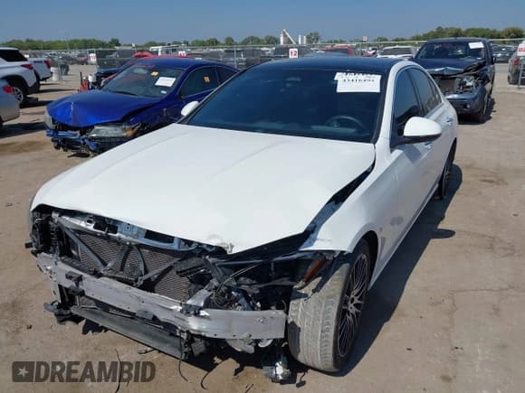 ✅ 2024 Mercedes-Benz C 300 • VIN: W1KAF4GB0RR207200 • Lot: 43416494. Listed on IAAI with 32,671 mi. Free auction sales archive from the USA and detailed vehicle history report at DreamBid. Image 17.