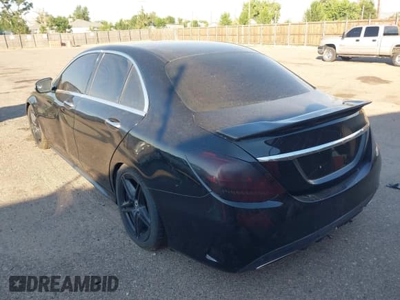 ✅ 2020 Mercedes-Benz C 300 • VIN: 55SWF8EB4LU325918 • Lot: 42731630. Wystawiony na IAAI z przebiegiem 65 099 mil. Bezpłatny archiwum sprzedaży aukcyjnych z USA i szczegółowy raport historii pojazdu na DreamBid. Zdjęcie 3.