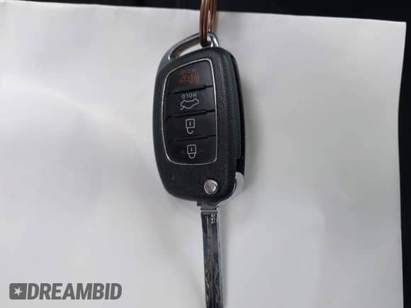 2018 Hyundai Sonata SE с VIN 5NPE24AF3JH704255, выставлен на аукционе IAAI как лот 43389069 с пробегом 105 614 миль миль и . История ставок и продаж доступна на DreamBid. Изображение 11.