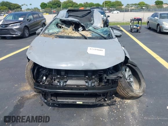 ✅ 2025 Audi Q4 e-tron Sportback Premium • VIN: WA12UBFZ8SP023867 • Lot: 42319808. Wystawiony na IAAI z przebiegiem Nie podano. Bezpłatny archiwum sprzedaży aukcyjnych z USA i szczegółowy raport historii pojazdu na DreamBid. Zdjęcie 12.