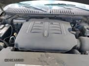 ✅ 2003 Lincoln Navigator Luxury • VIN: 5LMFU28R83LJ13106 • Lot: 42718966. Wystawiony na IAAI z przebiegiem 278 863 mil. Bezpłatny archiwum sprzedaży aukcyjnych z USA i szczegółowy raport historii pojazdu na DreamBid. Zdjęcie 10.