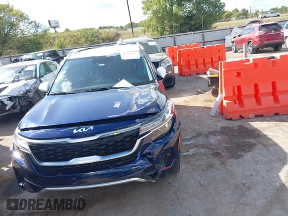✅ 2023 Kia Seltos S • VIN: KNDEU2AA2P7417960 • Лот: 43388910. Опубликован ранее на IAAI с пробегом 32 329 миль. Бесплатный доступ к архиву аукционных продаж из США и подробный отчёт об истории автомобиля на DreamBid. Изображение 12.