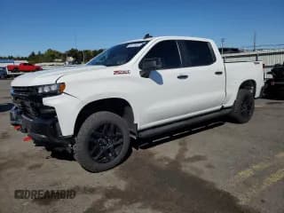 ✅ 2021 Chevrolet Silverado 1500 LT Trail Boss • VIN: 1GCPYFED0MZ287721 • Lot: 85778525. Wystawiony na Copart z przebiegiem 69 174 mil. Bezpłatny archiwum sprzedaży aukcyjnych z USA i szczegółowy raport historii pojazdu na DreamBid. Zdjęcie 1.