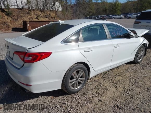 ✅ 2016 Hyundai Sonata 2.4L • VIN: 5NPE24AF2GH276025 • Лот: 43456023. Опубликован ранее на IAAI с пробегом 99 437 миль. Бесплатный доступ к архиву аукционных продаж из США и подробный отчёт об истории автомобиля на DreamBid. Изображение 4.