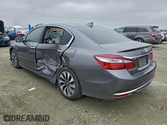 ✅ 2017 Honda Accord Touring • VIN: JHMCR6F75HC022224 • Лот: 94582465. Опубликован ранее на Copart с пробегом 147 307 миль. Бесплатный доступ к архиву аукционных продаж из США и подробный отчёт об истории автомобиля на DreamBid. Изображение 2.