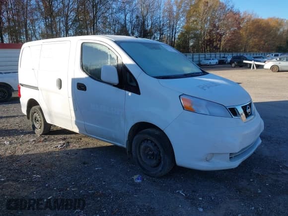 ✅ 2020 Nissan NV200 S • VIN: 3N6CM0KN4LK705890 • Lot: 43651904. Wystawiony na IAAI z przebiegiem 140 042 mil. Bezpłatny archiwum sprzedaży aukcyjnych z USA i szczegółowy raport historii pojazdu na DreamBid. Zdjęcie 1.