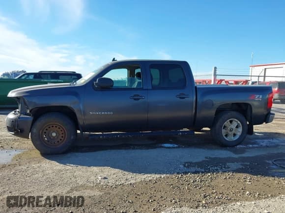✅ 2010 Chevrolet Silverado 1500 • VIN: 3GCRKSE20AG257552 • Лот: 43718985. Опубликован ранее на IAAI с пробегом 229 703 миль. Бесплатный доступ к архиву аукционных продаж из США и подробный отчёт об истории автомобиля на DreamBid. Изображение 15.