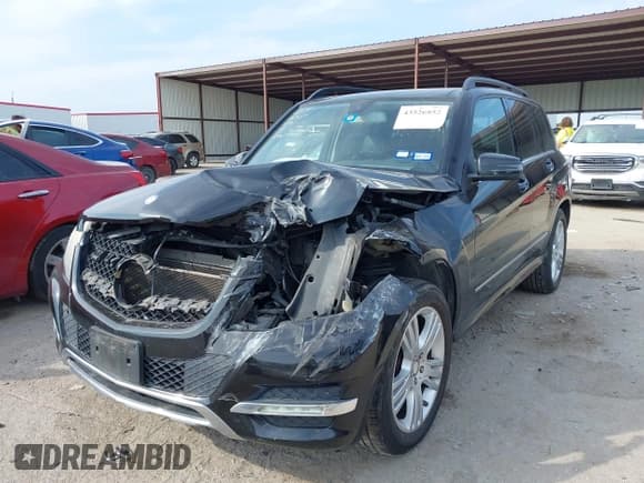 ✅ 2014 Mercedes-Benz GLK 350 • VIN: WDCGG8JB4EG196185 • Lot: 43526852. Listed on IAAI with 160,406 mi. Free auction sales archive from the USA and detailed vehicle history report at DreamBid. Image 18.