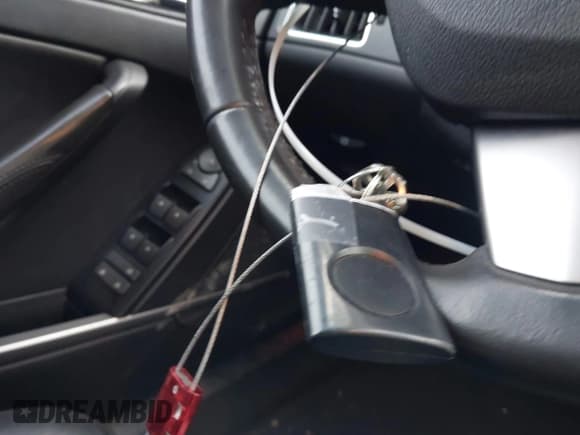 ✅ 2010 Cadillac CTS • VIN: 1G6DK5EG0A0137216 • Lot: 41966117. Listed on IAAI with 177,686 mi. Free auction sales archive from the USA and detailed vehicle history report at DreamBid. Image 11.