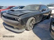 ✅ 2020 Dodge Challenger R/T Scat Pack • VIN: 2C3CDZFJ1LH191843 • Lot: 85526165. Wystawiony na Copart z przebiegiem 43 699 mil. Bezpłatny archiwum sprzedaży aukcyjnych z USA i szczegółowy raport historii pojazdu na DreamBid. Zdjęcie 1.