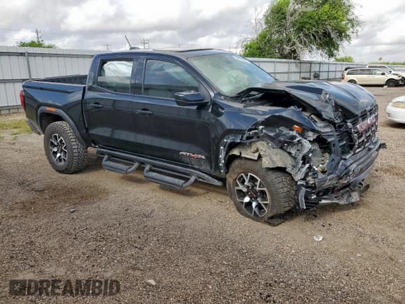 ✅ 2024 GMC Canyon 4WD AT4X • VIN: 1GTP6EEK1R1149383 • Lot: 64176055. Listed on Copart with 22,604 mi. Free auction sales archive from the USA and detailed vehicle history report at DreamBid. Image 4.