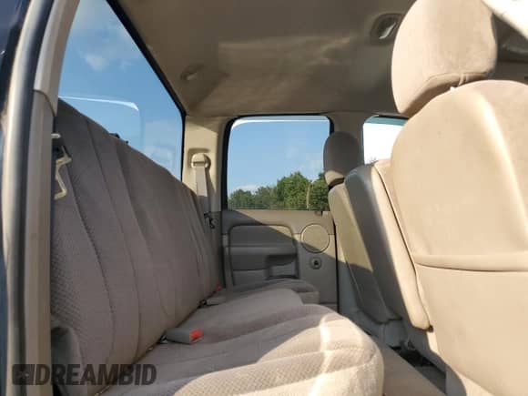 2003 Dodge 1500 ST z VIN 1D7HU18D93J601125, wystawiony jako Copart lot #71095004 z przebiegiem Nie podano mil oraz Szkoda całkowita • Salvage title. Historia ofert i sprzedaży dostępna na DreamBid. Obrazek 10.