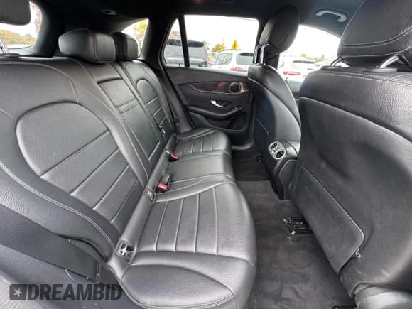 ✅ 2020 Mercedes-Benz GLC 300 • VIN: WDC0G8DB8LF724438 • Lot: 90948545. Listed on Copart with 165,630 mi. Free auction sales archive from the USA and detailed vehicle history report at DreamBid. Image 6.