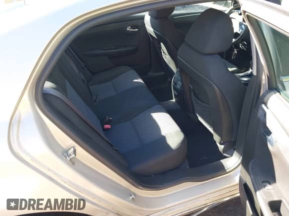 2012 Chevrolet Malibu 1LT z VIN 1G1ZC5E05CF198850, wystawiony jako IAAI lot #43468631 z przebiegiem 47 813 mil mil oraz . Historia ofert i sprzedaży dostępna na DreamBid. Obrazek 8.