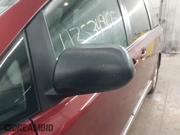 ✅ 2015 Toyota Sienna LE • VIN: 5TDKK3DC8FS552733 • Lot: 43534905. Listed on IAAI with 223,097 mi. Free auction sales archive from the USA and detailed vehicle history report at DreamBid. Image 12.