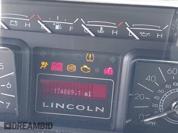 ✅ 2007 Lincoln Navigator • VIN: 5LMFU28587LJ05672 • Lot: 42342868. Wystawiony na IAAI z przebiegiem 174 889 mil. Bezpłatny archiwum sprzedaży aukcyjnych z USA i szczegółowy raport historii pojazdu na DreamBid. Zdjęcie 15.