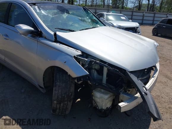 ✅ 2013 Hyundai Azera • VIN: KMHFH4JG5DA270875 • Lot: 41984735. Wystawiony na IAAI z przebiegiem Nie podano. Bezpłatny archiwum sprzedaży aukcyjnych z USA i szczegółowy raport historii pojazdu na DreamBid. Zdjęcie 13.