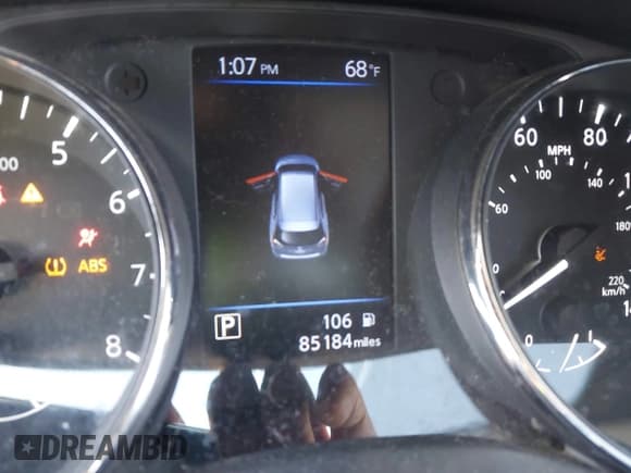 ✅ 2018 Nissan Rogue SV • VIN: 5N1AT2MT6JC797443 • Lot: 43400142. Listed on IAAI with 85,184 mi. Free auction sales archive from the USA and detailed vehicle history report at DreamBid. Image 7.