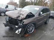 ✅ 2018 Jeep Grand Cherokee Limited • VIN: 1C4RJFBG2JC489650 • Lot: 41080869. Wystawiony na IAAI z przebiegiem 102 507 mil. Bezpłatny archiwum sprzedaży aukcyjnych z USA i szczegółowy raport historii pojazdu na DreamBid. Zdjęcie 2.