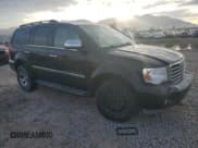 ✅ 2008 Chrysler Aspen Limited • VIN: 1A8HW582X8F129613 • Lot: 92355585. Wystawiony na Copart z przebiegiem Nie podano. Bezpłatny archiwum sprzedaży aukcyjnych z USA i szczegółowy raport historii pojazdu na DreamBid. Zdjęcie 4.