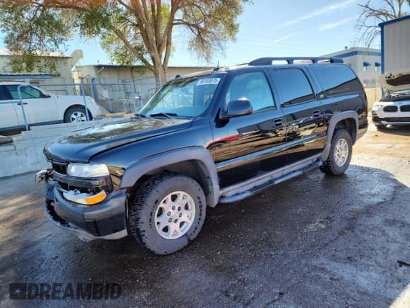 ✅ 2004 Chevrolet Suburban LT • VIN: 3GNFK16Z34G266492 • Lot: 90103875. Listed on Copart with 215,482 mi. Free auction sales archive from the USA and detailed vehicle history report at DreamBid. Image 1.