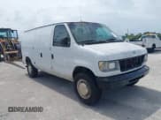 ✅ 2000 Ford Econoline Cargo • VIN: 1FTNE2422YHB05473 • Lot: 42507813. Wystawiony na IAAI z przebiegiem 164 656 mil. Bezpłatny archiwum sprzedaży aukcyjnych z USA i szczegółowy raport historii pojazdu na DreamBid. Zdjęcie 1.