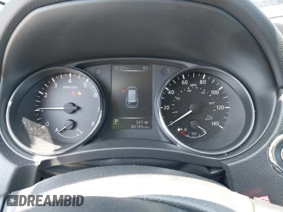 ✅ 2017 Nissan Rogue SV • VIN: 5N1AT2MT7HC855814 • Lot: 42972829. Listed on IAAI with 80,195 mi. Free auction sales archive from the USA and detailed vehicle history report at DreamBid. Image 7.