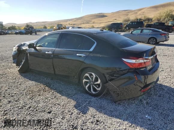 ✅ 2017 Honda Accord EX-L • VIN: 1HGCR3F87HA015510 • Lot: 87062105. Wystawiony na Copart z przebiegiem 113 032 mil. Bezpłatny archiwum sprzedaży aukcyjnych z USA i szczegółowy raport historii pojazdu na DreamBid. Zdjęcie 2.