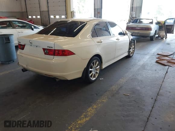 ✅ 2006 Acura TSX Navi • VIN: JH4CL96926C004779 • Lot: 43290836. Listed on IAAI with 182,911 mi. Free auction sales archive from the USA and detailed vehicle history report at DreamBid. Image 4.
