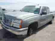 2006 Chevrolet Silverado 1500 LT2 z VIN 2GCEC19T361333158, wystawiony jako IAAI lot #42218305 z przebiegiem 220 009 mil mil oraz . Historia ofert i sprzedaży dostępna na DreamBid. Obrazek 2.