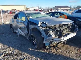 ✅ 2019 Honda Accord Sport • VIN: 1HGCV1F3XKA176235 • Lot: 43817971. Wystawiony na IAAI z przebiegiem 104 376 mil. Bezpłatny archiwum sprzedaży aukcyjnych z USA i szczegółowy raport historii pojazdu na DreamBid. Zdjęcie 6.