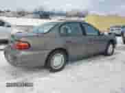 2001 Chevrolet Malibu z VIN 1G1ND52J316278945, wystawiony jako Copart lot #42051925 z przebiegiem 120 904 mil mil oraz Szkoda całkowita • Salvage title. Historia ofert i sprzedaży dostępna na DreamBid. Obrazek 3.