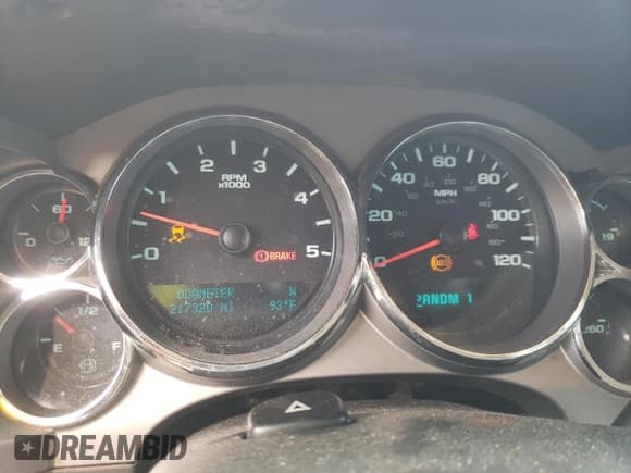 ✅ 2012 Chevrolet Silverado 2500HD LT • VIN: 1GC1KXC87CF102955 • Lot: 66615005. Wystawiony na Copart z przebiegiem 217 320 mil. Bezpłatny archiwum sprzedaży aukcyjnych z USA i szczegółowy raport historii pojazdu na DreamBid. Zdjęcie 9.