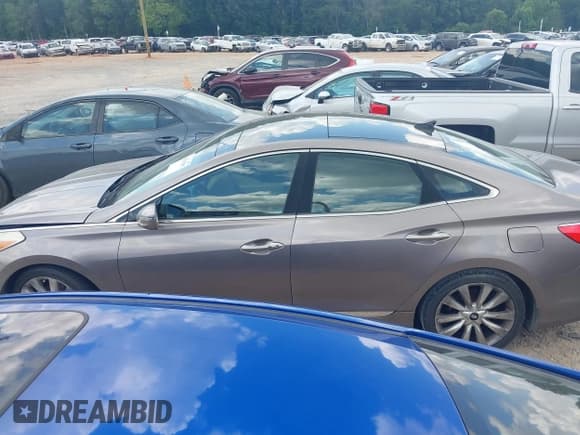 ✅ 2012 Hyundai Azera • VIN: KMHFH4JGXCA180863 • Лот: 42735387. Опубликован ранее на IAAI с пробегом 163 190 миль. Бесплатный доступ к архиву аукционных продаж из США и подробный отчёт об истории автомобиля на DreamBid. Изображение 14.