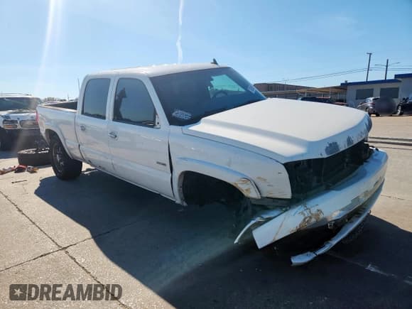 ✅ 2006 Chevrolet Silverado 2500HD LT3 • VIN: 1GCHK23DX6F192217 • Lot: 90885675. Listed on Copart with 334,978 mi. Free auction sales archive from the USA and detailed vehicle history report at DreamBid. Image 4.