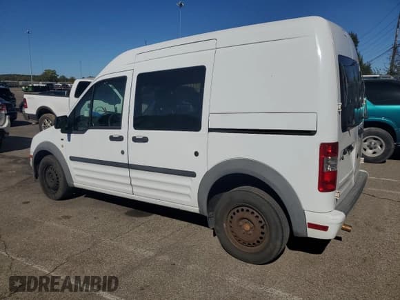 ✅ 2013 Ford Transit Connect XLT • VIN: NM0LS6BN5DT152800 • Лот: 87122125. Опубликован ранее на Copart с пробегом 97 964 миль. Бесплатный доступ к архиву аукционных продаж из США и подробный отчёт об истории автомобиля на DreamBid. Изображение 2.