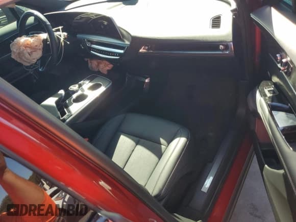 ✅ 2024 Cadillac LYRIQ Luxury • VIN: 1GYKPSRL2RZ136842 • Lot: 91343595. Wystawiony na Copart z przebiegiem Nie podano. Bezpłatny archiwum sprzedaży aukcyjnych z USA i szczegółowy raport historii pojazdu na DreamBid. Zdjęcie 8.